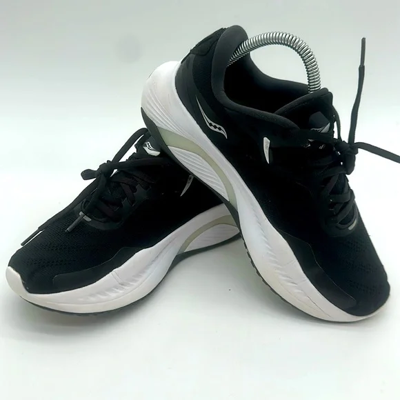 Saucony | Shoes | Saucony Guide 5 Black And White Running  display picture 1